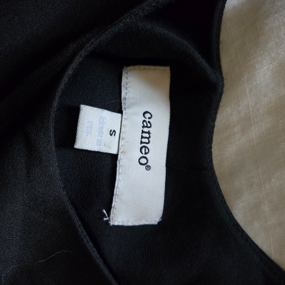 Cameo Black Structured Dress - Size Small - Picture 5 of 6